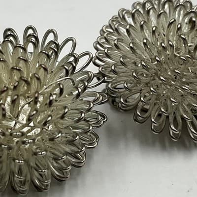 Vintage Silver Tone Wire Loop Pom Pom Floral Burst Clip-On Earrings Mid Century - Thumbnail 3