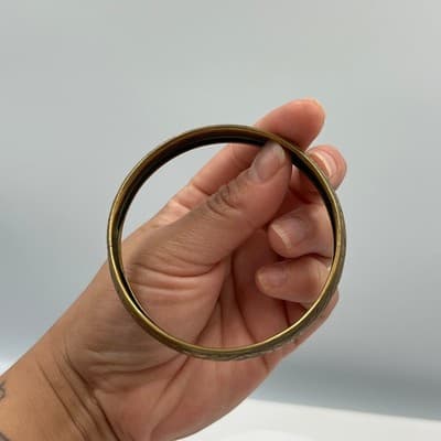 Vintage Etched Gold Tone Hinged Bangle Bracelet Floral Scroll Design Classic - Thumbnail 6