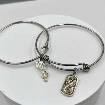 VTG Silver Tone Charm Bangle Bracelet Set Friends Quote Infinity Heart Crystal - Image 1