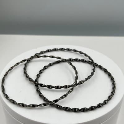 Vintage 3-Piece Gunmetal Twisted Rope Bangle Bracelet Set Minimalist Stackable - Thumbnail 2