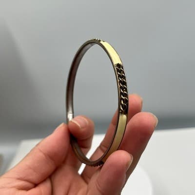 Vintage Gold Tone Cream Enamel Inlay Bangle Bracelet Curb Chain Link Detail - Thumbnail 6