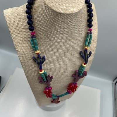 Vintage Southwestern Beaded Necklace & Earrings Set Cactus Dog Motif Colorful - Thumbnail 7