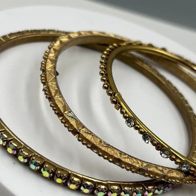 Vintage Gold Tone Rhinestone Bangle Bracelet Set Textured Stackable Bracelets - Thumbnail 4