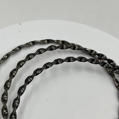 Vintage 3-Piece Gunmetal Twisted Rope Bangle Bracelet Set Minimalist Stackable - Thumbnail 4