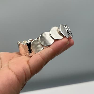Vintage Silver Tone Disc Link Stretch Bracelet Minimalist Modern Retro Jewelry - Thumbnail 5
