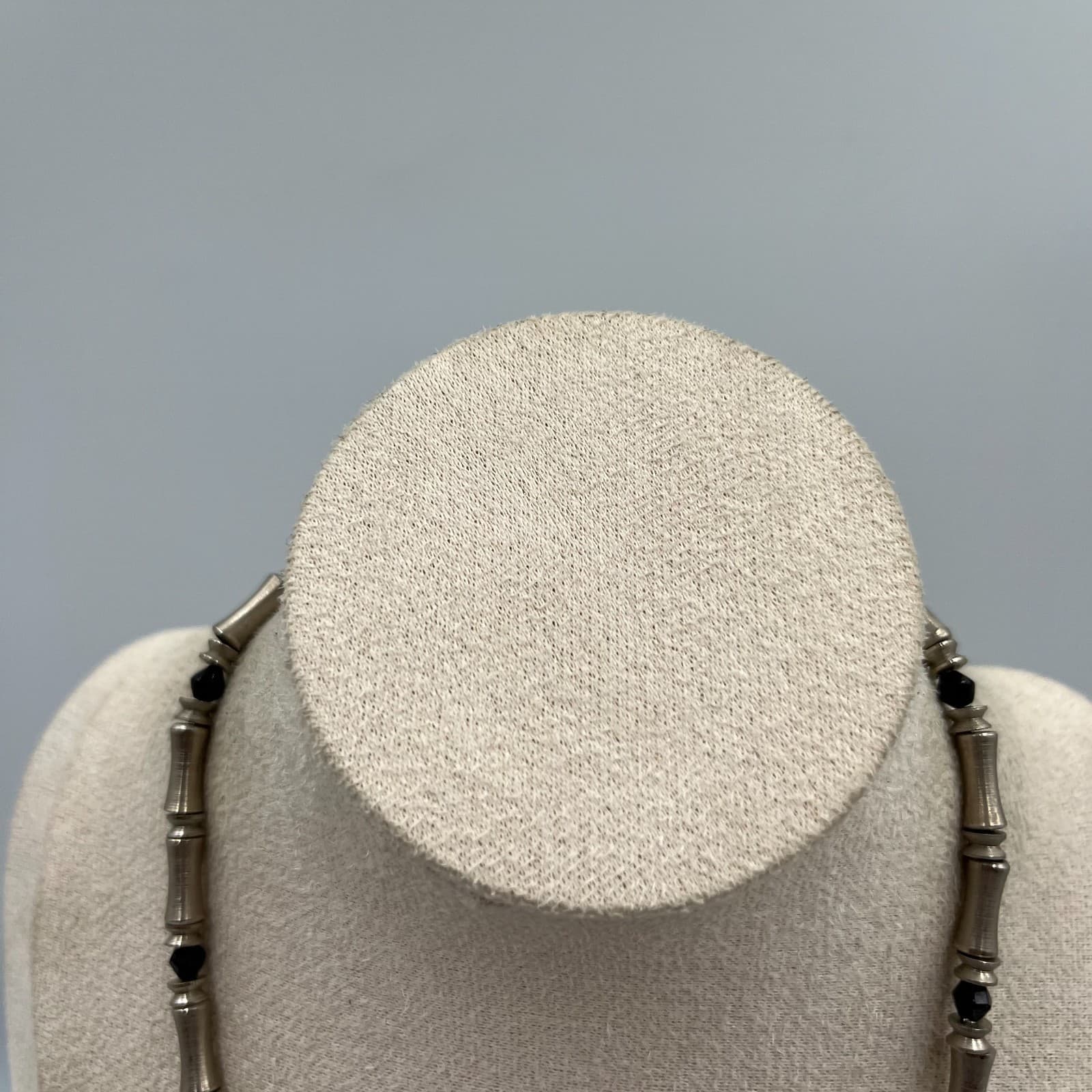 Vintage 90s Silver Tone Tube Bead Lobster Necklace Black Faceted Glass Choker - Thumbnail 2