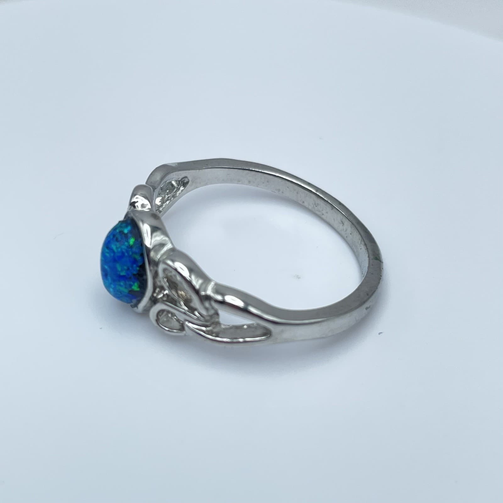 Vintage 90s Silver Tone Blue Opal Ring Created Filigree Anniversary Gift Size 9 - Thumbnail 4