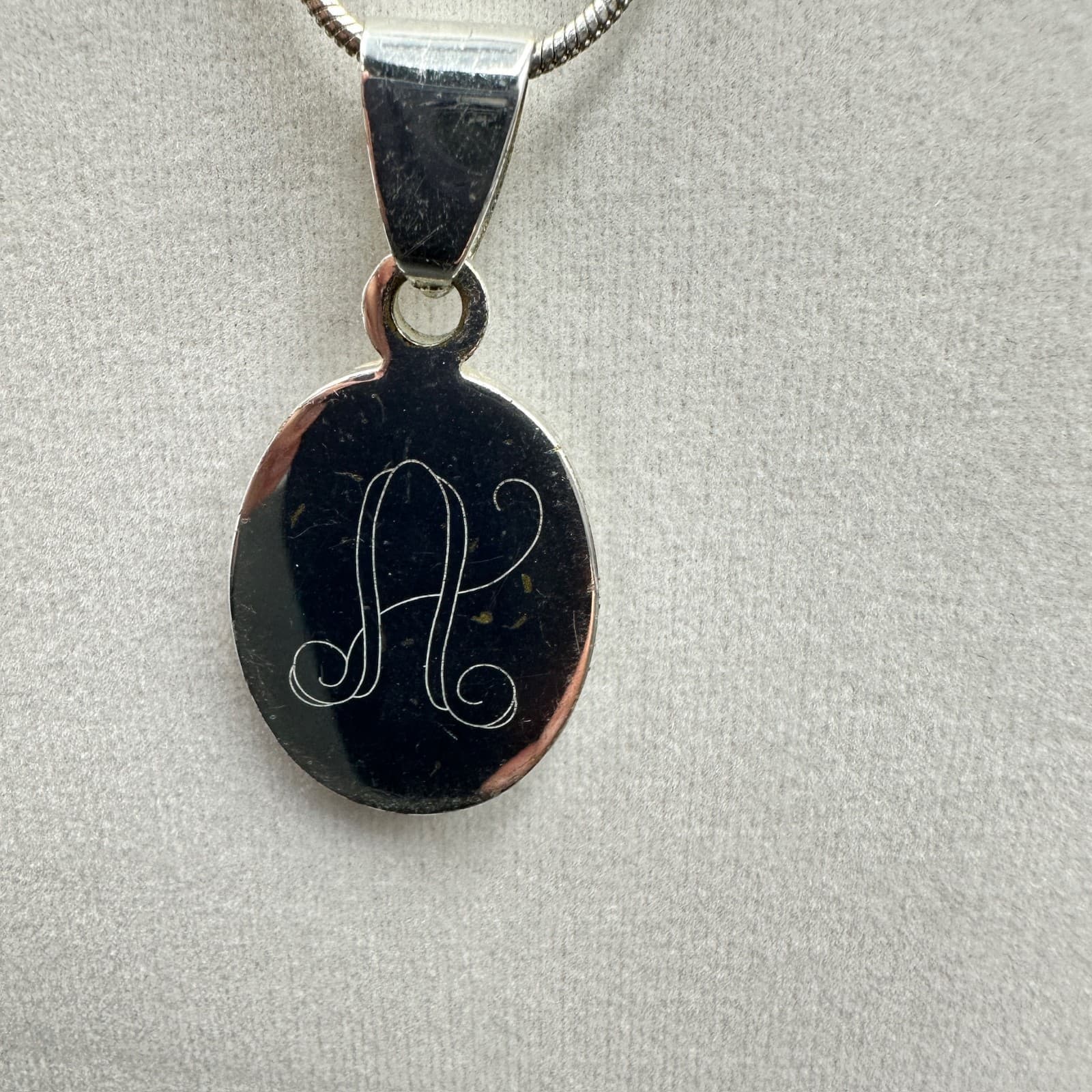 MSC Silver Oval Pendant Necklace Etched Initial “A” Minimal Classic Style - Thumbnail 8
