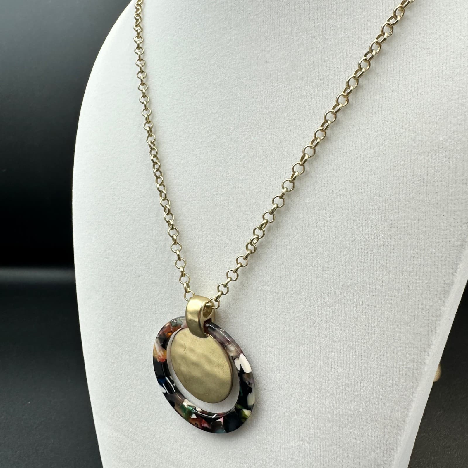 LOFT Outlet Gold Chain Necklace Resin Tortoise-Style Circle Pendant Boho Minimal - Thumbnail 4