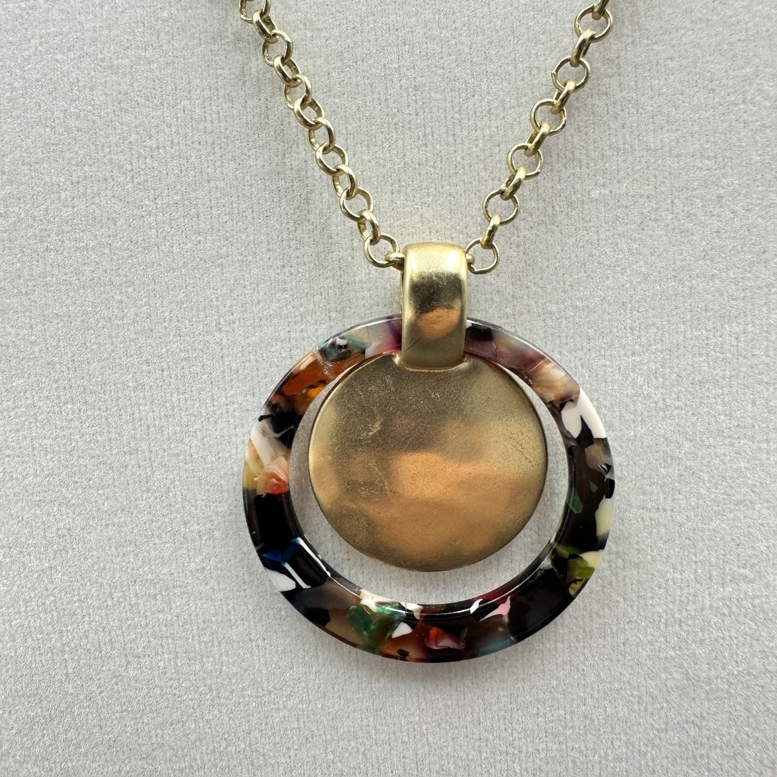 LOFT Outlet Gold Chain Necklace Resin Tortoise-Style Circle Pendant Boho Minimal - Image 1