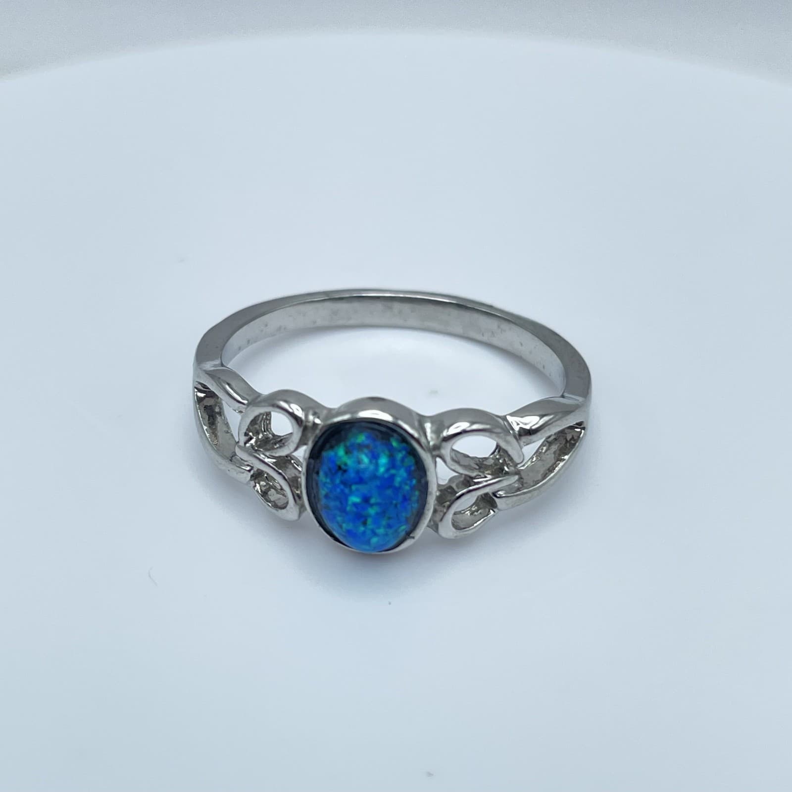 Vintage 90s Silver Tone Blue Opal Ring Created Filigree Anniversary Gift Size 9 - Thumbnail 3