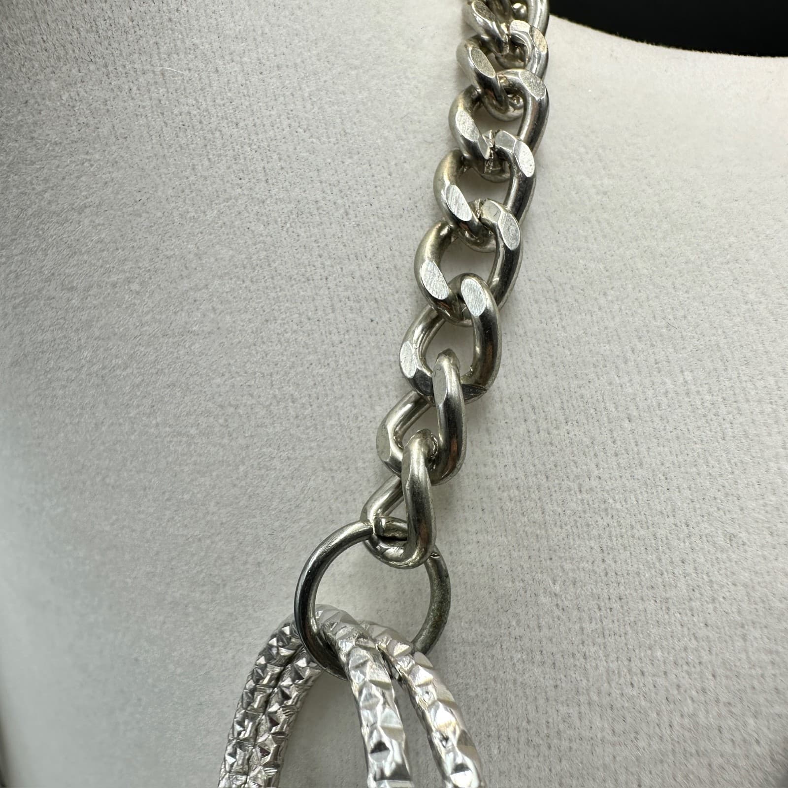 NY Silver Hammered Hoop Cluster Necklace Chunky Glam Statement Bib Jewelry 21in - Thumbnail 6