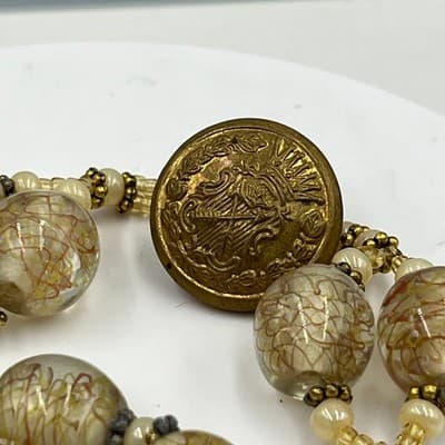 Vintage Chunky Artisan Glass Beaded Bracelet Brass Button Clasp Cream Gold Swirl - Thumbnail 3