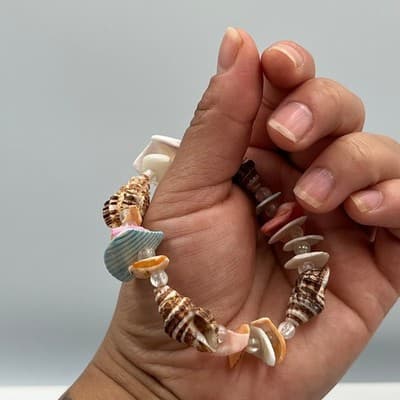 VTG Coastal Seashell Bracelet with Faux Pearl Beads – Multicolor Beach Jewelry - Thumbnail 6