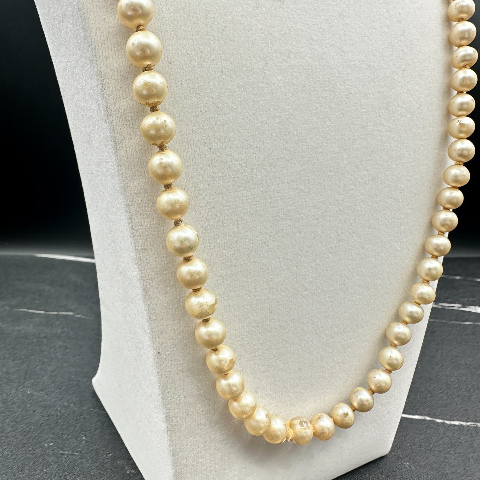 Vintage Faux Pearl Choker Necklace Single Strand Knotted Graduated Cream Classic - Thumbnail 4