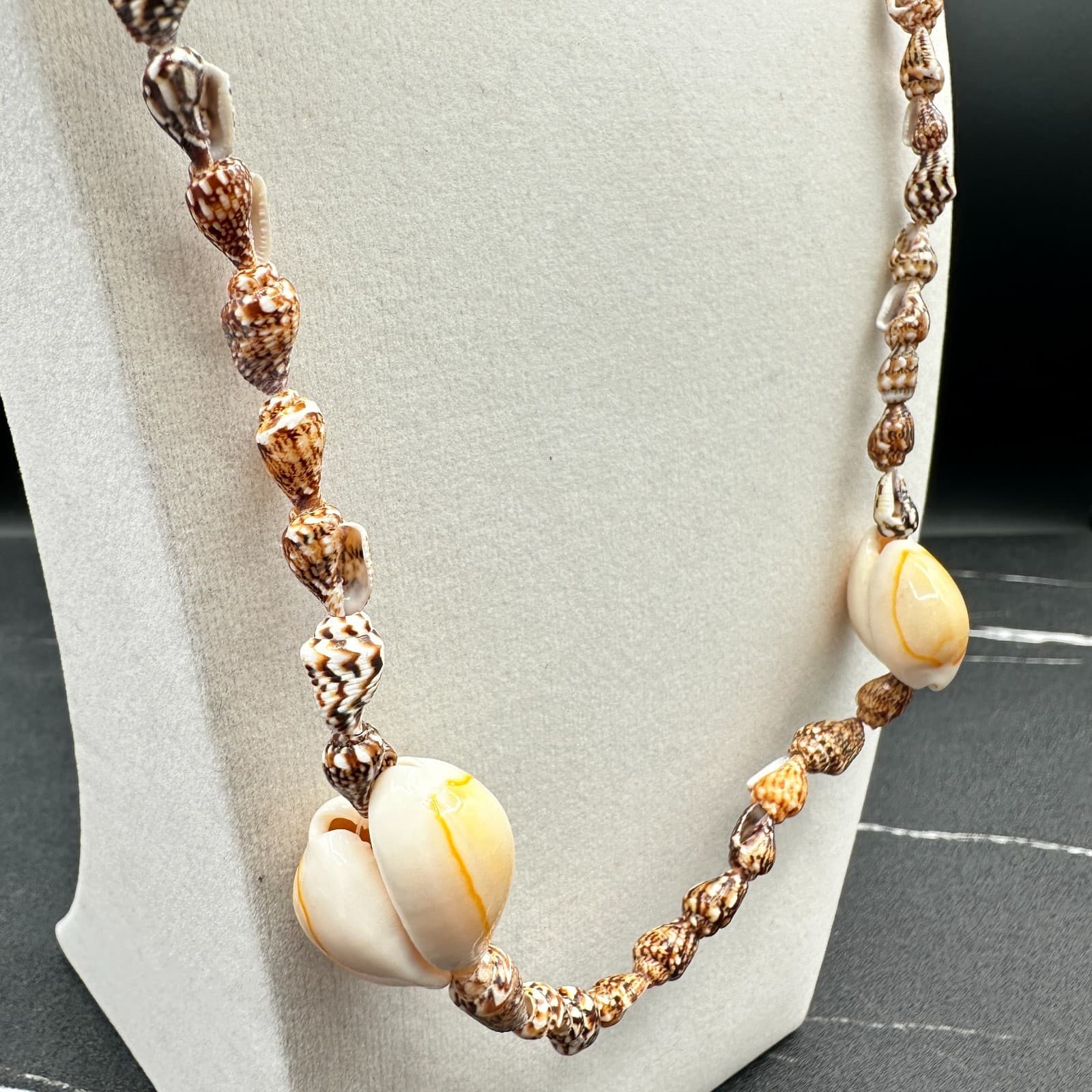 VTG 90s Natural Seashell Necklace Heishi Puka Cowrie Shells Boho Beach Summer - Thumbnail 3