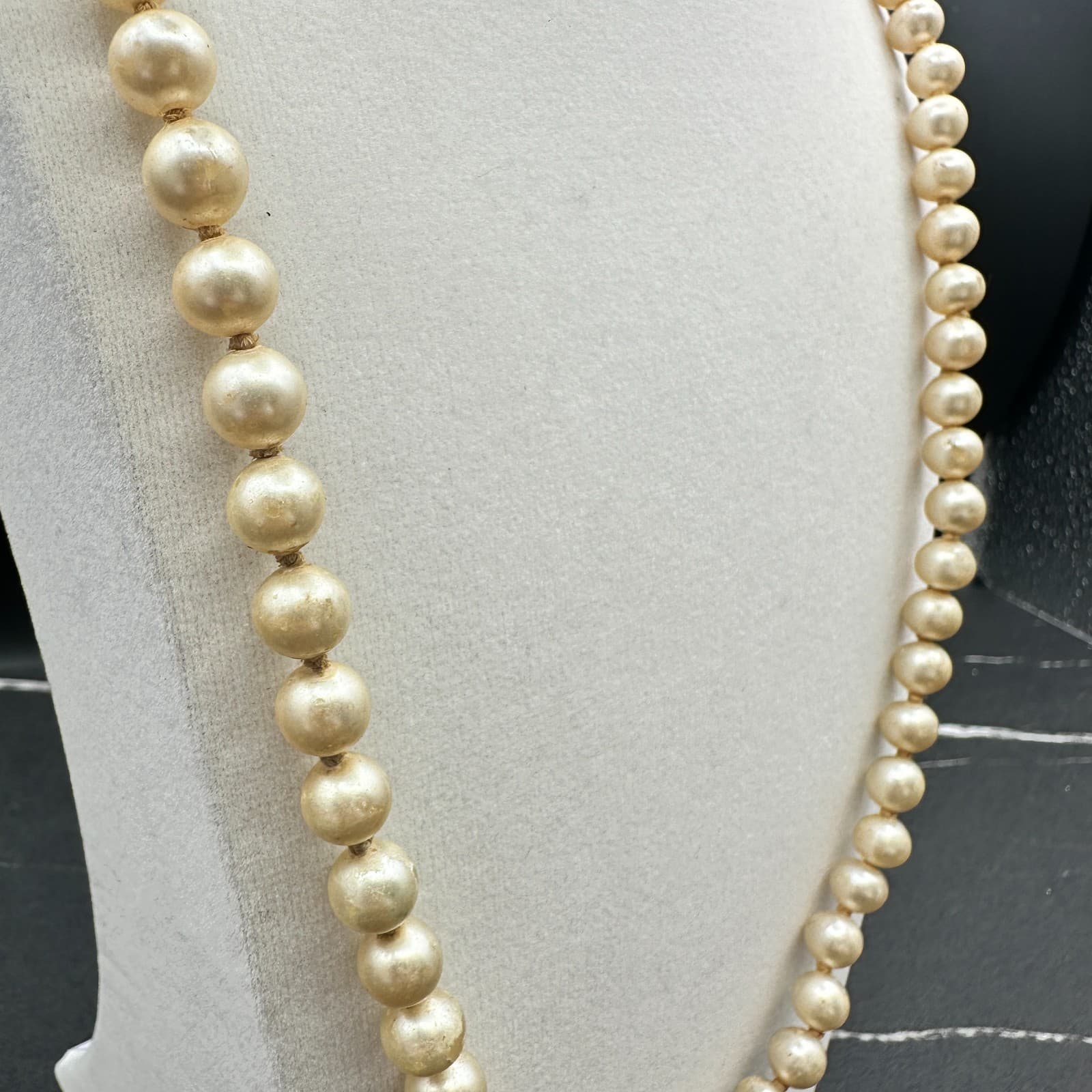 Vintage Faux Pearl Choker Necklace Single Strand Knotted Graduated Cream Classic - Thumbnail 6