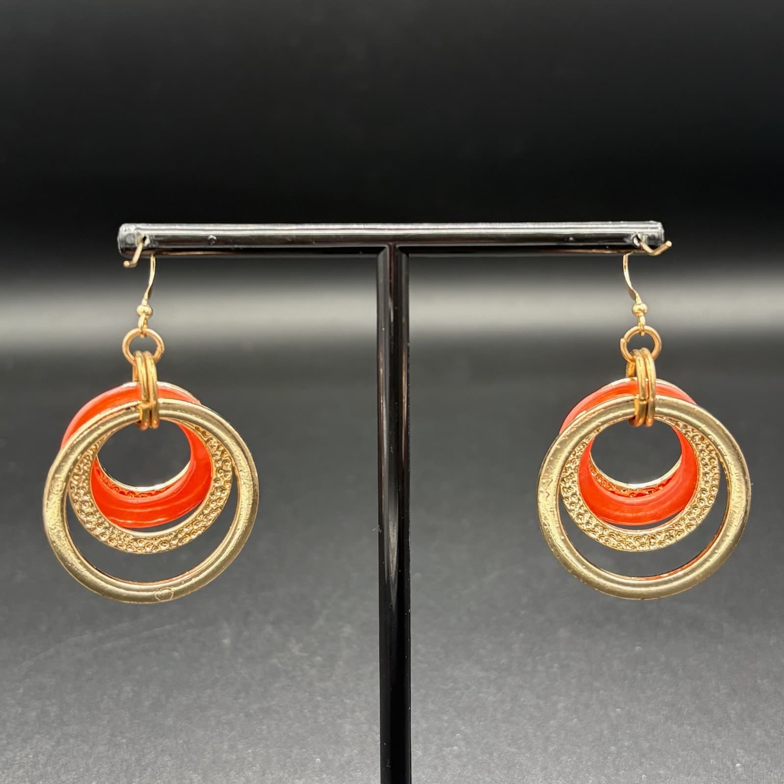 Vintage Gold Tone Red Enamel Dangle Drop Earrings Tiered Rings Pierced 70s - Thumbnail 4