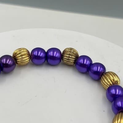 Vintage Purple Beaded Stretch Bracelet Gold Tone Ribbed Spacer Beads Elastic Fit - Thumbnail 5