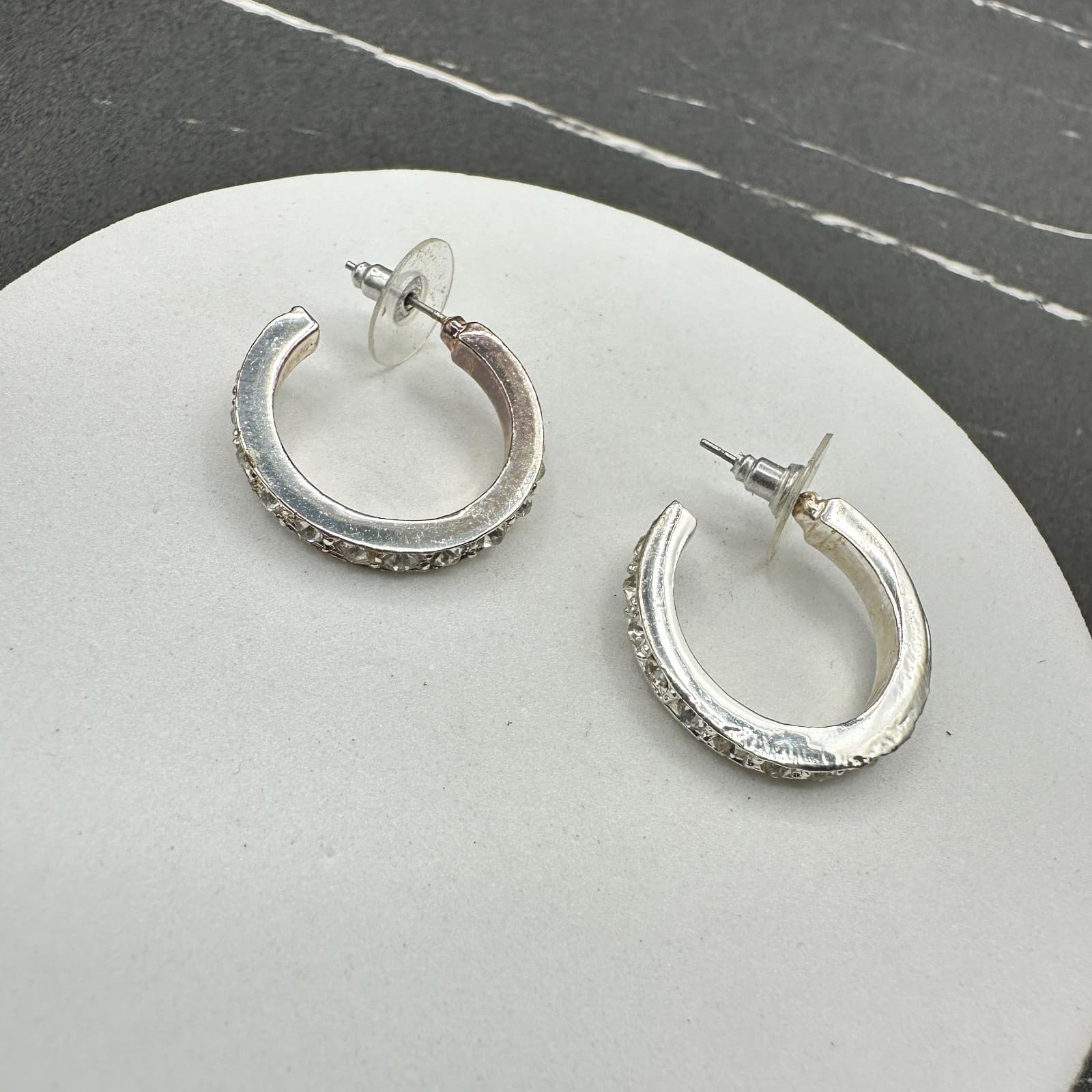 Vintage Rhinestone Crystal Hoop Earrings Silver Tone Classic Round Post Style - Thumbnail 3
