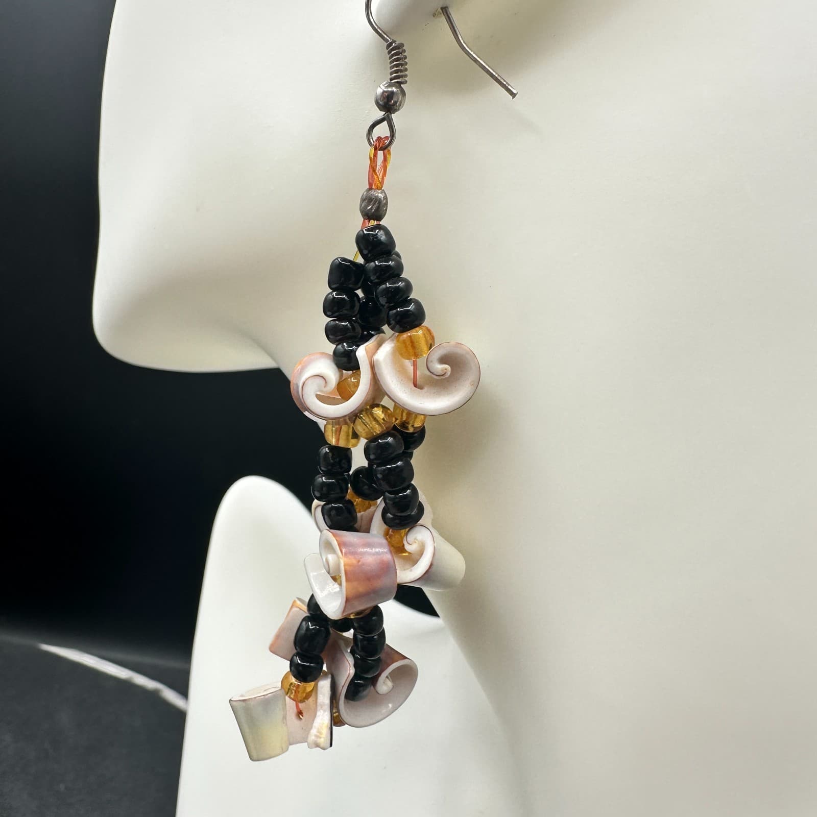 Vintage Boho Shell Dangle Earrings Black Seed Beads Gold Tone Hook Ocean Beach - Thumbnail 7