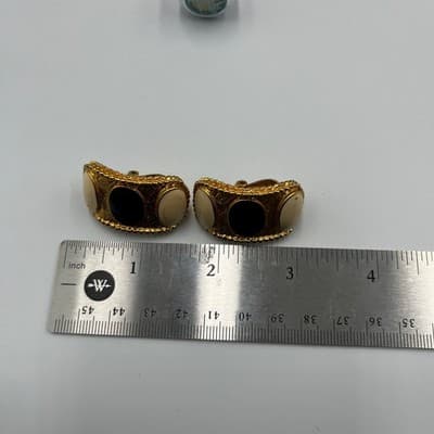 Vintage Gold Tone Black & Cream Cabochon Clip-On Earrings Textured Statement - Thumbnail 7