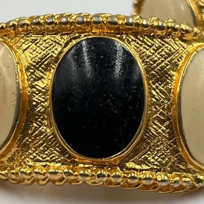 Vintage Gold Tone Black & Cream Cabochon Clip-On Earrings Textured Statement - Thumbnail 2