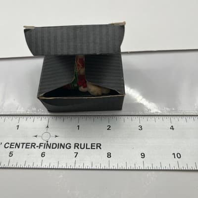 Vintage Avon Cuddly Kitty Musical Pin Christmas Ornament Cat Red Ball Boxed Rare - Thumbnail 11