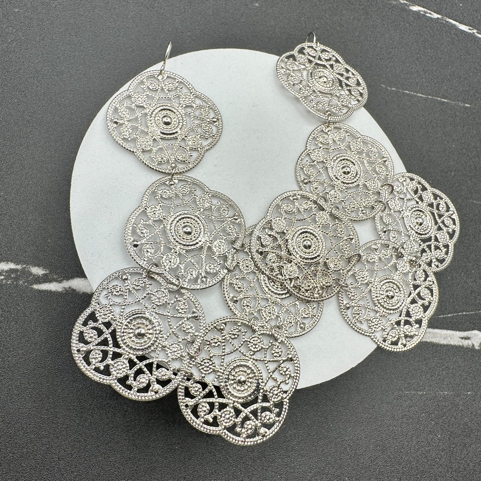 VTG 90s Silver Tone Filigree Drop Dangle Earrings Bohemian Floral Scrollwork - Thumbnail 9