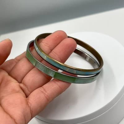 Vintage Set of 2 Inlay Bangle Bracelets Green Blue Shell Look Slim Stackable - Thumbnail 4
