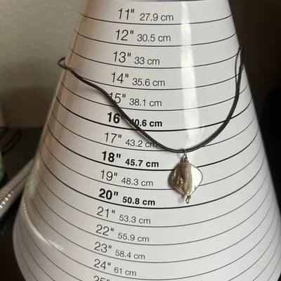 Vintage Black Cord Necklace Iridescent Abalone Shell Pendant Minimalist Natural - Thumbnail 8