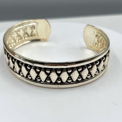 Vintage Silver Tone Tribal Diamond Pattern Cuff Bangle Bracelet Jewelry Gift - Image 1