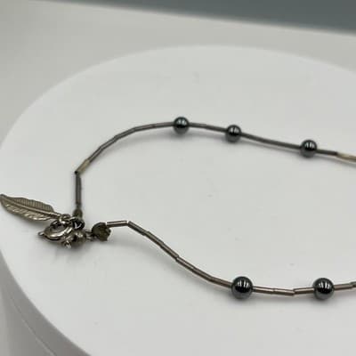 Vintage Liquid Silver Bead Bracelet Hematite Purple Glass Leaves Feather Charm - Thumbnail 3
