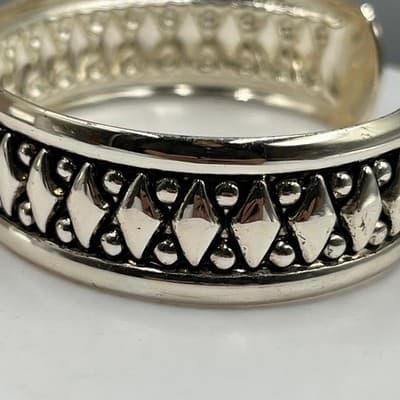 Vintage Silver Tone Tribal Diamond Pattern Cuff Bangle Bracelet Jewelry Gift - Thumbnail 3