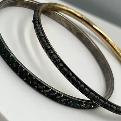 Vintage Gold Tone Bangle Bracelet Set Blue Seed Beads Glitter Mirror Inlay Boho - Thumbnail 3