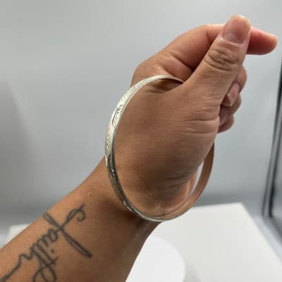 Vintage Silver Tone Bangle Bracelet Etched Floral Pattern Boho Stackable Gift - Thumbnail 6