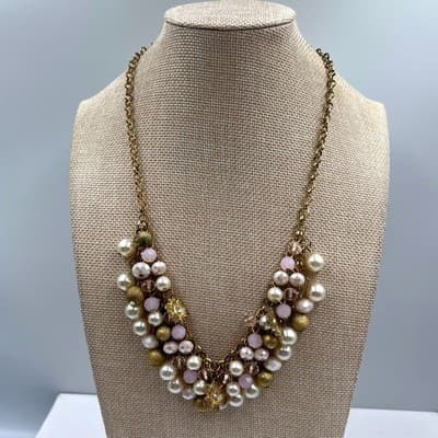 Vintage Pink Pearl Cluster Statement Necklace Gold Tone Floral Charm Bib Style - Image 1