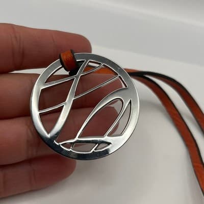 Vintage Silver Tone Cutout Abstract Circle Pendant Necklace Orange Leather Cord - Thumbnail 5