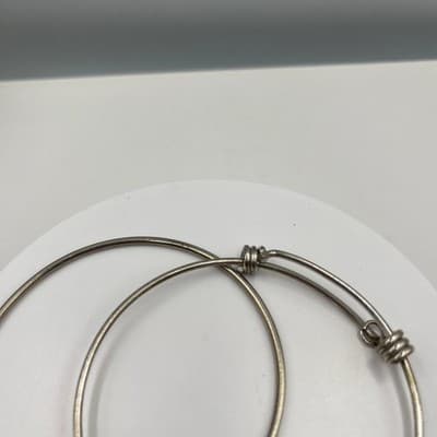 VTG Silver Tone Bangle Bracelet Set Heart Charm Minimalist Stackable Classic - Thumbnail 2