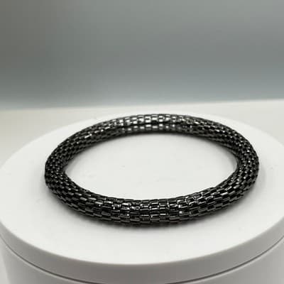 Vintage Lot of 2 Silver Tone Mesh Bangle Bracelet Set Textured Minimalist Retro - Thumbnail 5