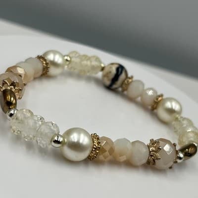 Vintage Neutral Beaded Stretch Bracelet Faux Pearl Gold Tone Mixed Beads Boho - Thumbnail 3