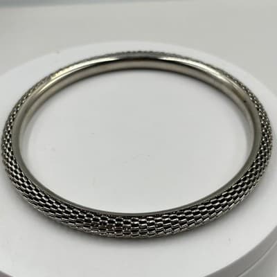Vintage Lot of 2 Silver Tone Mesh Bangle Bracelet Set Textured Minimalist Retro - Thumbnail 6