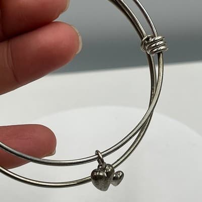 VTG Silver Tone Bangle Bracelet Set Heart Charm Minimalist Stackable Classic - Thumbnail 5
