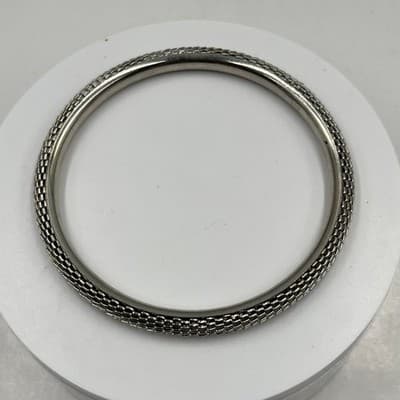 Vintage Lot of 2 Silver Tone Mesh Bangle Bracelet Set Textured Minimalist Retro - Thumbnail 7