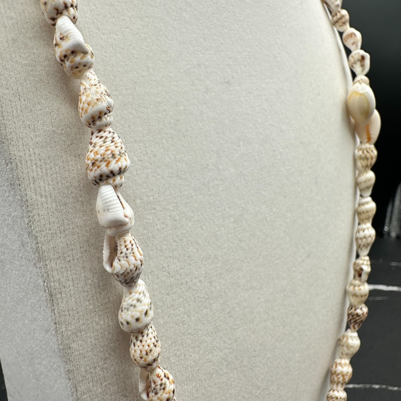 VTG Natural Cone Shell Necklace Short Choker White Beach Coastal Boho Jewelry - Thumbnail 6