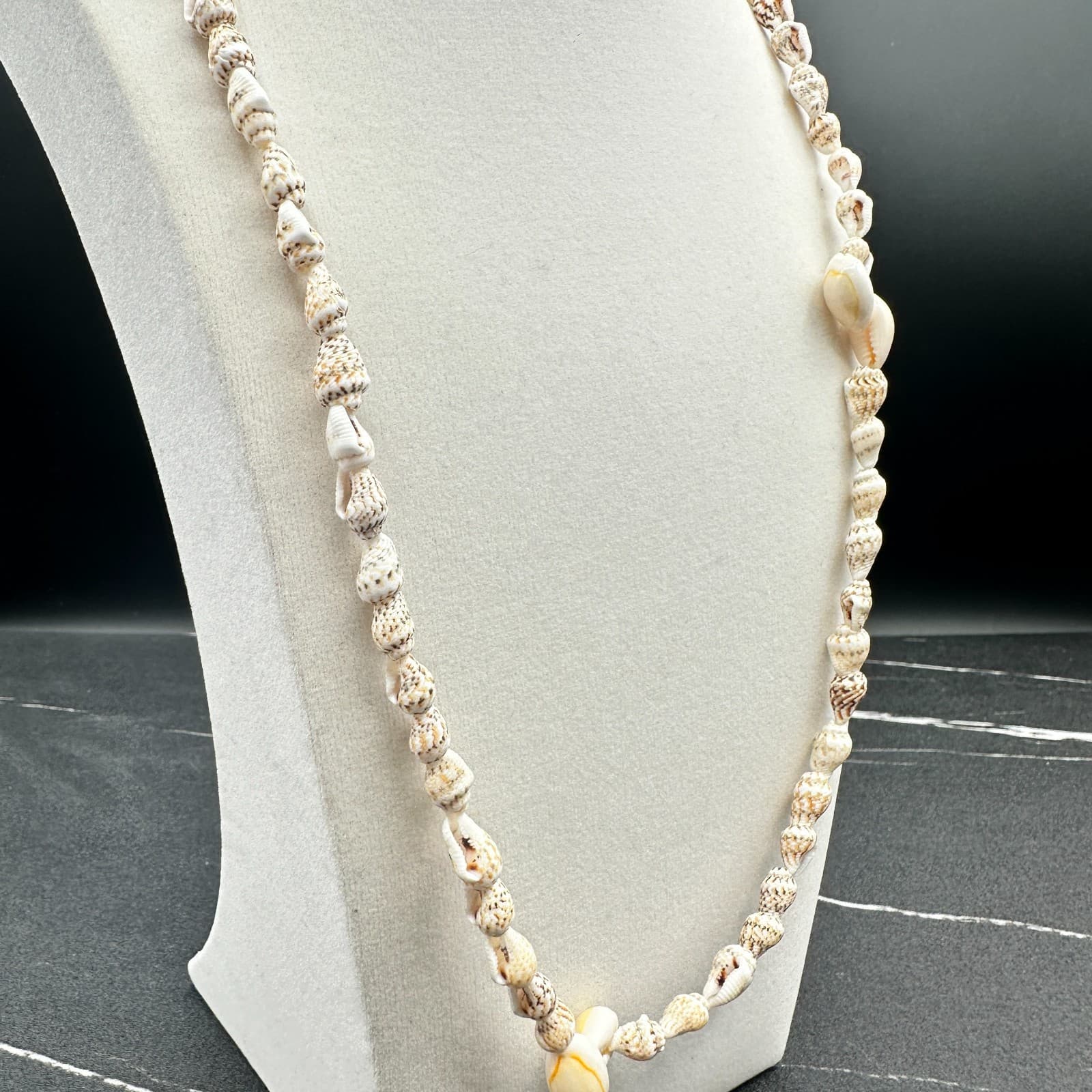 VTG Natural Cone Shell Necklace Short Choker White Beach Coastal Boho Jewelry - Thumbnail 4