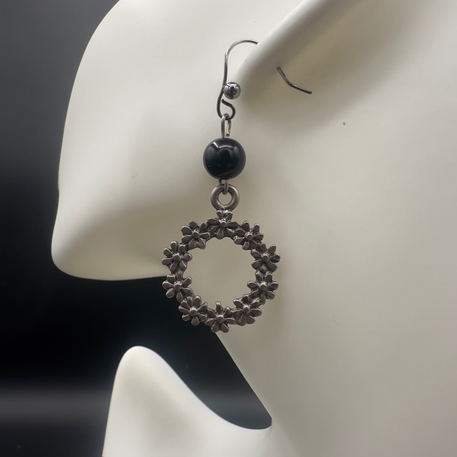 Vintage Sliver and Black Beads Gemstone Ear Wire Dangle Earrings Fashion 1.25'' - Thumbnail 2
