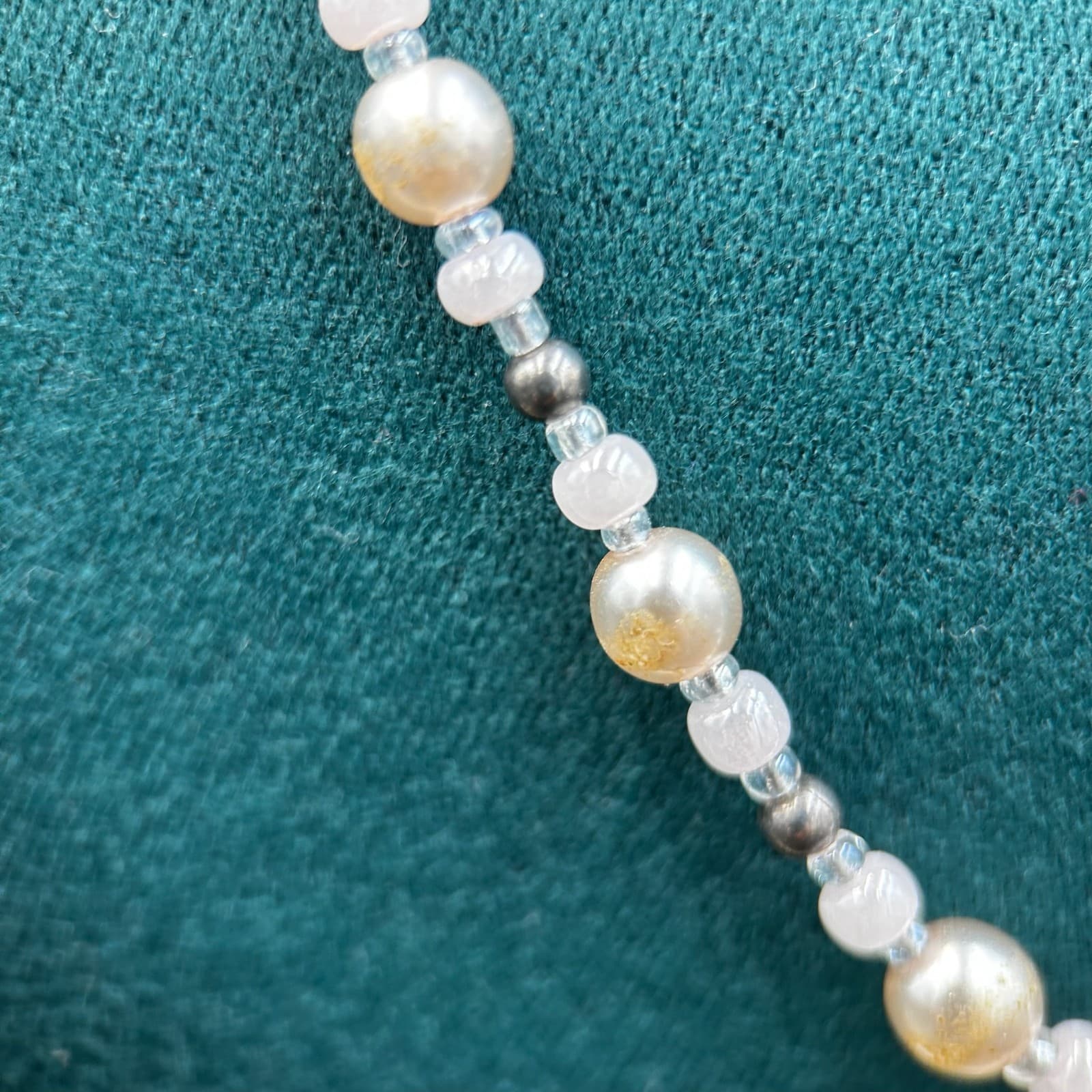 Vintage Moonstone and Pearl Beaded Necklace w/ Crystal Accents 20" Y2K 90s 2000s - Thumbnail 3