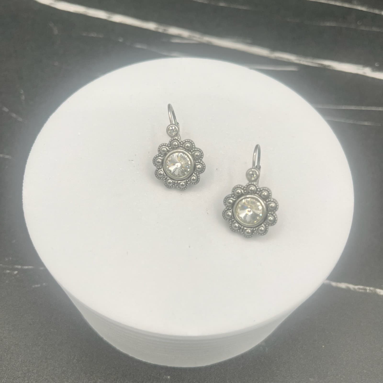 Vintage Silver Tone Earrings Raised Metal Beads Victorian-Style Women's Jewelry - Thumbnail 4