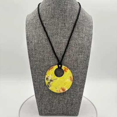 Vintage Modern Mother of Pearl Shell Statement Necklace Coastal Boho Circle - Thumbnail 2